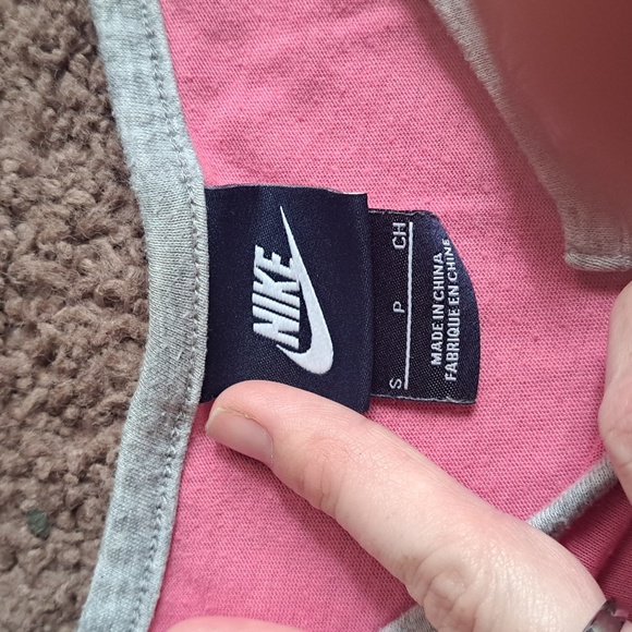 T-SHIRTS 5-6 yr old BUNDLE - Picture 9 of 9